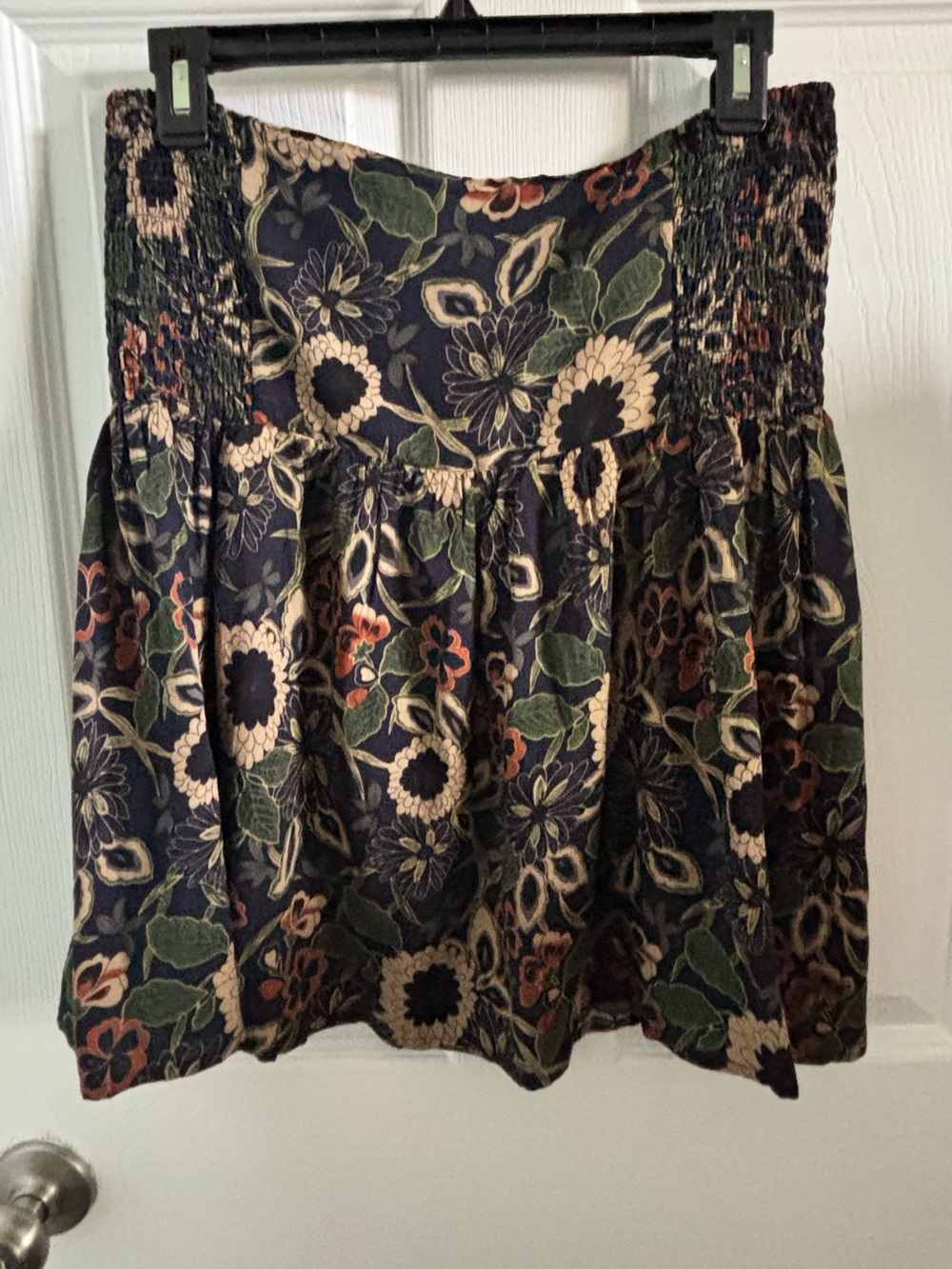 😍NATURAL LIFE Navy Floral Mini Skirt with Green and Cream Print Size Medium